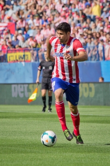 Spanska landslagets senaste nyförvärv Diego Costa gjorde två av målen i segermatchen mot Milan.