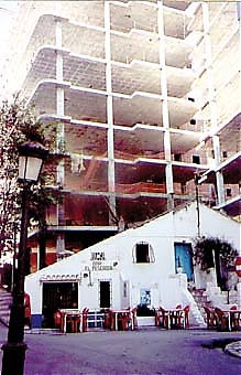 FÖRÄNDRAD STADSBILD  Ingen kommun och inget parti har exploaterat byggsektorn som GIL i Marbella. Resultatet är hundratals anmälningar och cirka 30 000 olagliga bostäder.
