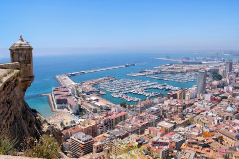 Alicante och övriga Valenciaregionen isoleras åtminstone i en vecka.