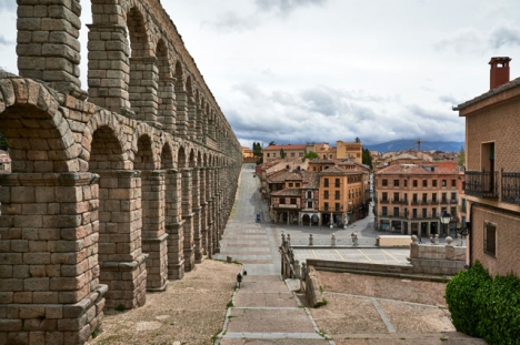 I städer som Segovia och Palencia införs särskilt hårda restriktioner.