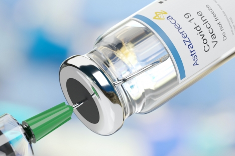 AstraZenecas vaccin anlände till Spanien 6 februari. Myndigheterna har beslutat att tills vidare inte nyttja det till personer över 55 år.