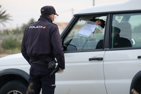 Poliskontroll i Alicante 10 april 2020.