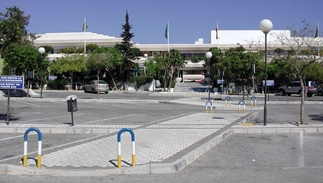 Polisens särskilda rotel för ekonomisk brottslighet UDEF genomförde 9 februari en rannsakan i Lars Brobergs kontor på Centro Plaza, i Nueva Andalucía.
