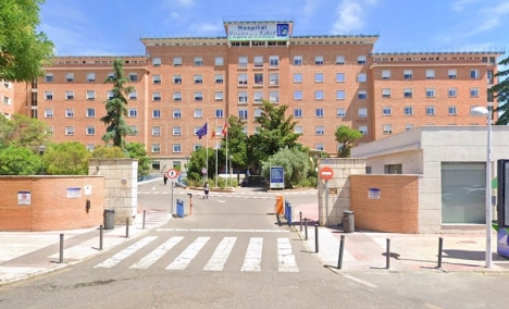 En 30-årig manlig lärare har avlidit på sjukhuset i Toledo av vad som misstänks vara allvarliga biverkningar av AstraZenecas vaccin. Foto: Google maps