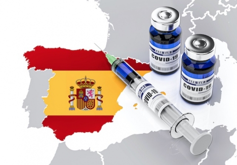 Efter en trög start sker vaccinerineringen i Spanien mot Covid-19 allt snabbare.