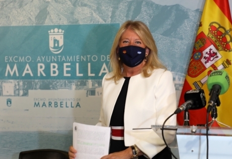 Marbellas borgmästare Ángeles Muñoz menar att eventuella restriktioner endast bör vidtas med den verkliga smittfrekvensen i beräkning. Foto: Ayuntamiento de Marbella