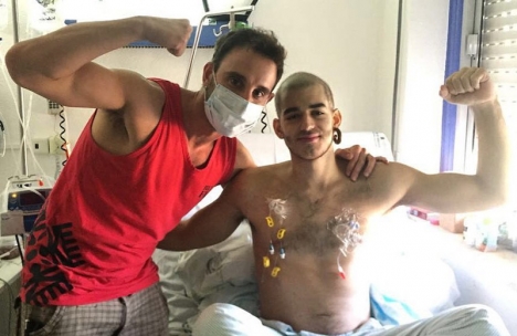 Dani Rovira var en av de som var mest engagerade i Pablo Ráez kamp mot cancern. När han själv blev sjuk gjorde han Pablos motto till sitt, 