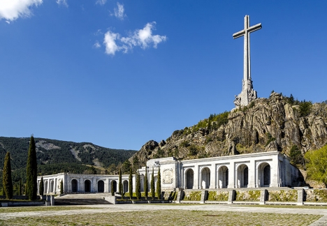 Det har tagit 87 år för de anhöriga till tolv personer som avrättades av Francoregimen att få omhänderta deras kvarlevor. Regimen begravde dem, utan de anhörigas kännedom, i Valle de los Caídos.