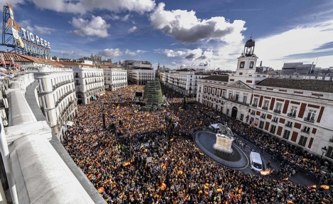 Puerta del Sol fylldes 12 november av motståndare till amnestin. Foto: PP