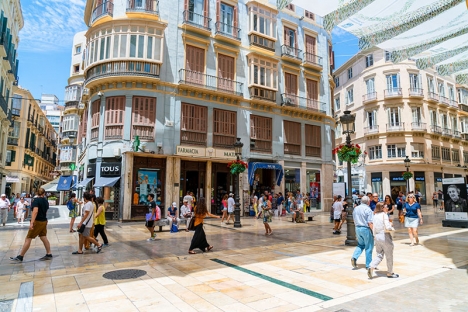 De minsta affärslokalerna på Calle Larios i Málaga kan ha en hyreskostnad på upp till 300 euro per kvadratmeter.