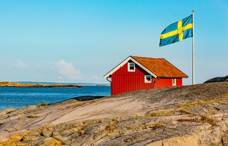 Det är officiell flaggdag i Sverige på Mats Björkmans födelsedag..!