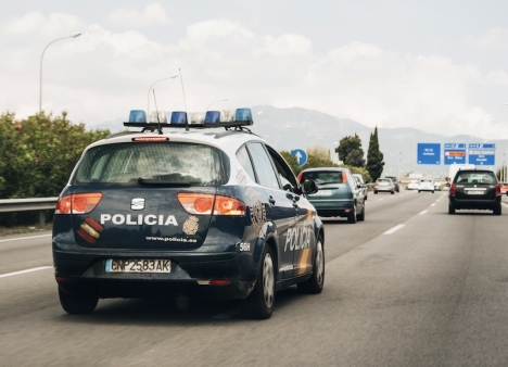 Tillslaget på Mallorca har utförts av den spanska nationalpolisen, i samarbete med svenska myndigheter.