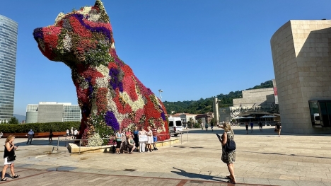 Jeff Koons fantastiska blomsterskulptur 