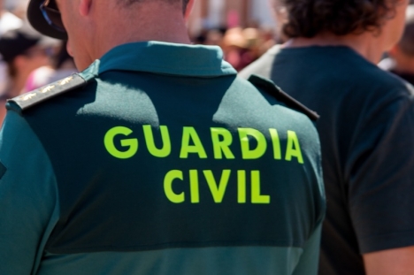 Omständigheterna kring mordet utreds av Guardia Civil.