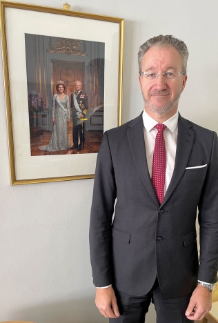 Sydkusten har fått en exklusiv intervju med Sveriges nye ambassadör i Madrid Per-Arne Hjelmborn, som var förstesekreterare på ambassaden 1999-2002.