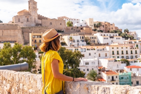 Totalt har Ibiza stad fyra aktiva ärenden om otillåten omvandling av bostäder till turistboenden.