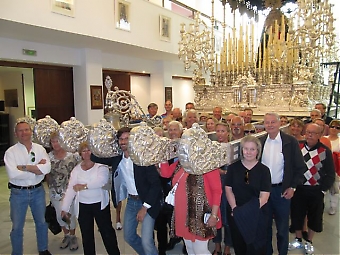 Det blev en minnesvärd palmsöndag för den grupp skandinaver som i regi av Sydkusten och ledda av Nacho Mata på Málaga Sensaciones, fick uppleva påsktraditionen i Málaga på riktigt nära håll.